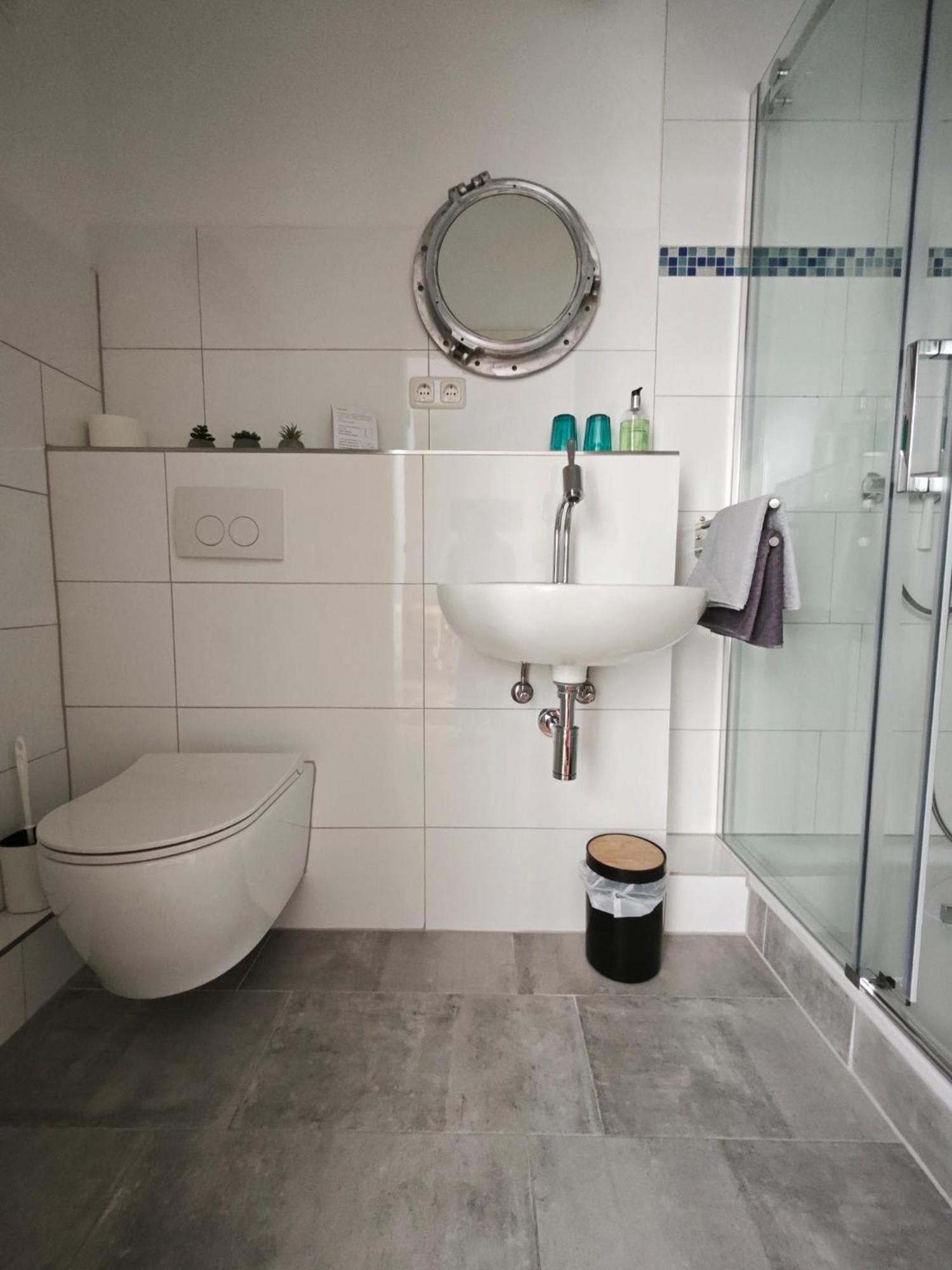 Mine Hotel Weilerswist Екстер'єр фото